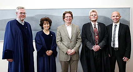 Eiríkur Bergmann fyrir miðju með doktorsnefnd sinni í júní 2009